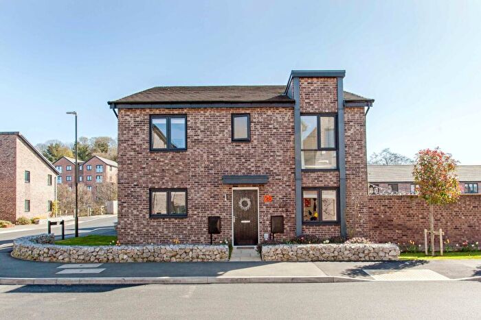 3 Bedroom Detached House For Sale In Laver Drive, Chesterfield, S41