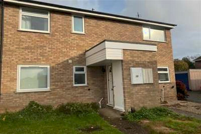 2 Bedroom Maisonette Flat To Rent In Birch Trees Road, Great Shelford, CB22