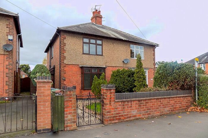 3 Bedroom Semi-Detached House To Rent In Park Road, Loughborough, LE11