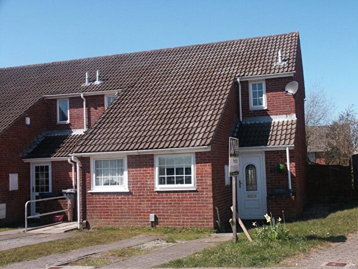 1 Bedroom End Of Terrace House For Sale In Mackworth Drive, Cimla, Neath., SA11