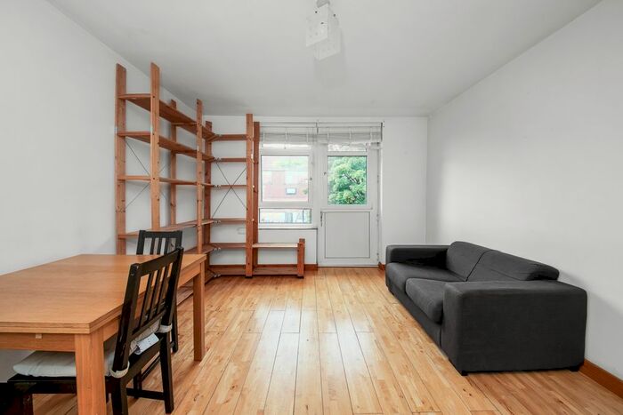 1 Bedroom Flat To Rent In Canterbury Crescent, Brixton, SW9