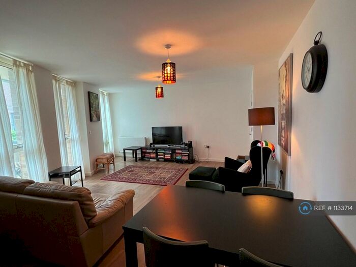 2 Bedroom Flat To Rent In Sheave Court, London, E3