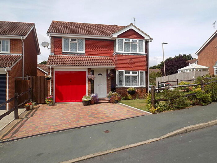 4 Bedroom Detached House For Sale In Grasmere Close, Eastbourne, BN23