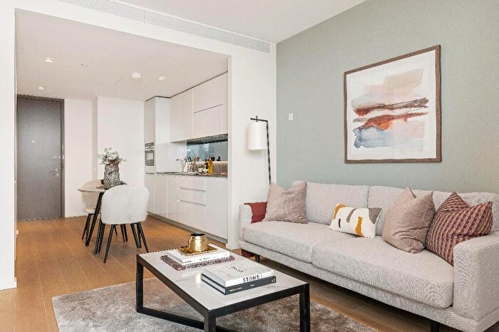 Apartment To Rent In Newfoundland Place, London, E14