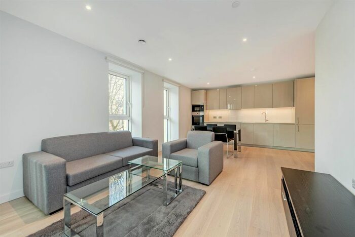 2 Bedroom Flat To Rent In Walton Heights, Elephant Park, Walworth Road, Elephant Amp; Castle, London, SE17