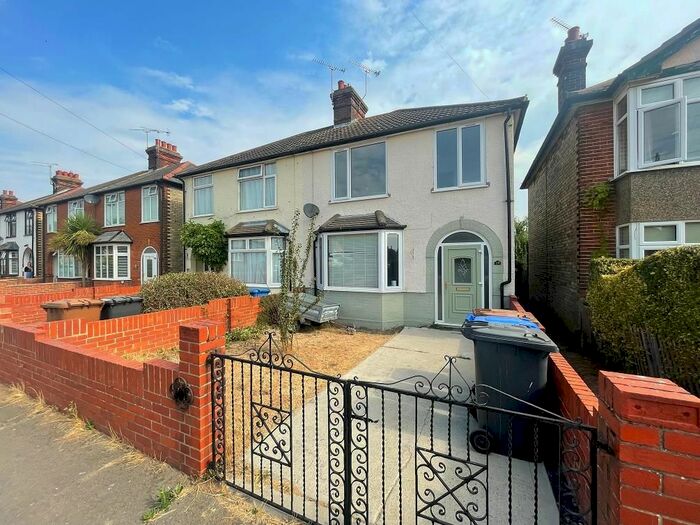 3 Bedroom Semi-Detached House To Rent In Fitzmaurice Road, Ipswich, IP3