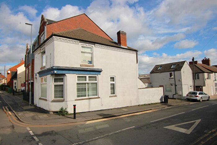 1 Bedroom Flat To Rent In Bath Road, Kettering, Northamptonshire, NN16