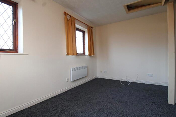 1 Bedroom End Of Terrace House To Rent In Nightingale Court, Peterborough, PE4