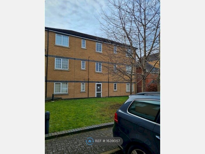 2 Bedroom Flat To Rent In William Court, Luton, LU3