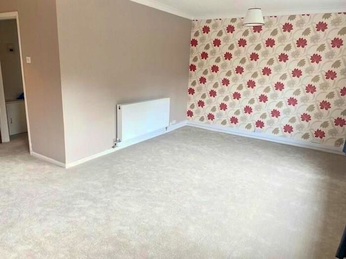 3 Bedroom Flat To Rent In Elm Lodge, Fentham Road, Hampton-In-Arden, Solihull, B92