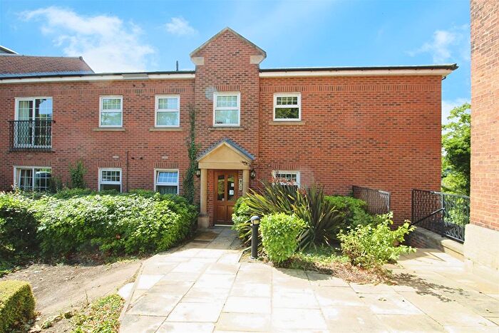 2 Bedroom Flat To Rent In St. Christophers Walk, Wakefield, WF1