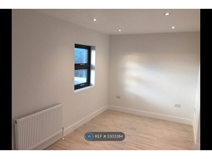 1 Bedroom Flat To Rent In Ilford, Ilford, IG3