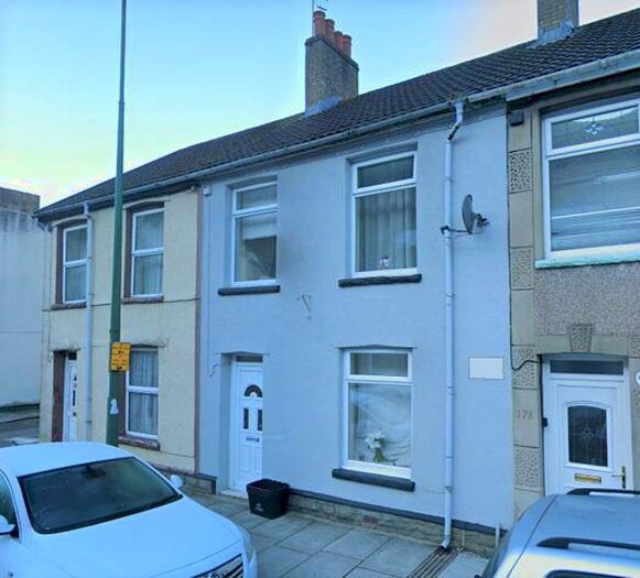 3 Bedroom Terraced House To Rent In Marine Street, NP23