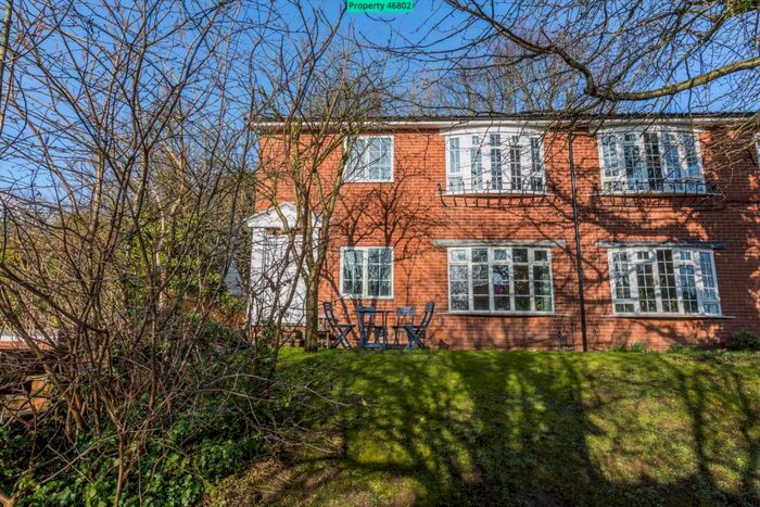 2 Bedroom Maisonette To Rent In Thoresby Court, Nottingham, NG3