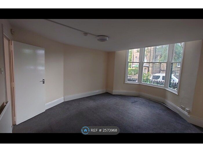 1 Bedroom Flat To Rent In Bath Road, Buxton, SK17