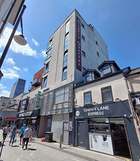 2 Bedroom Flat To Rent In Caroline Street, Cardiff City Centre, CF10