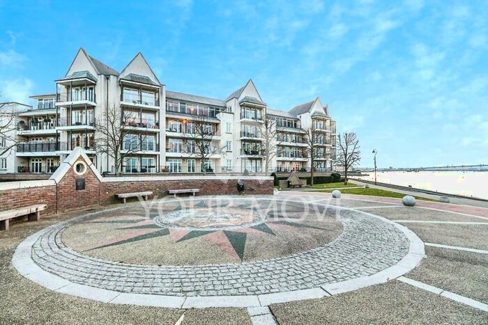 2 Bedroom Flat To Rent In The Boulevard, Greenhithe, Kent, DA9