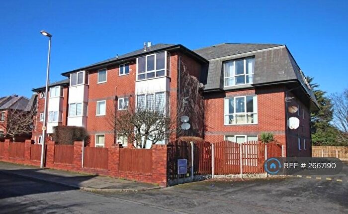 2 Bedroom Flat To Rent In Somerset Court, Blackpool, FY1