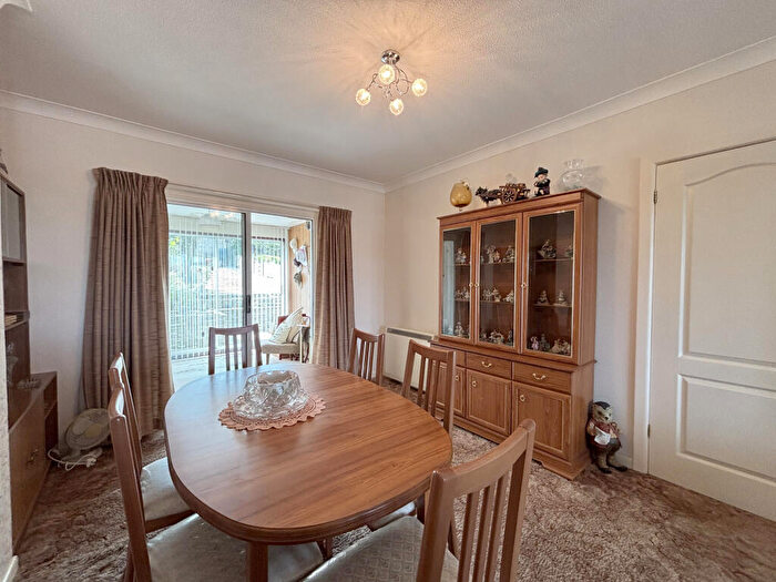 3 Bedroom Semi-Detached House For Sale In Priests Road, Swanage, Dorset, BH19 - Photo 7