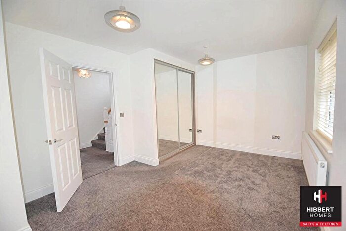 5 Bedroom Semi-Detached House To Rent In Hazelmere Gardens, Sale, M33