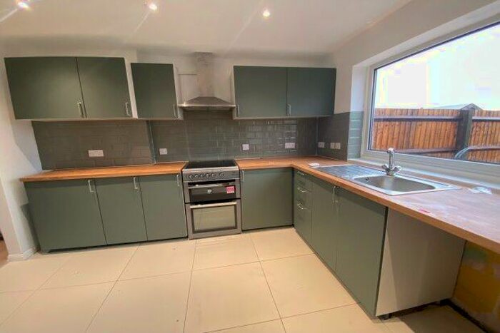 2 Bedroom Property To Rent In Sedgemoor Way, Bridgwater, TA7