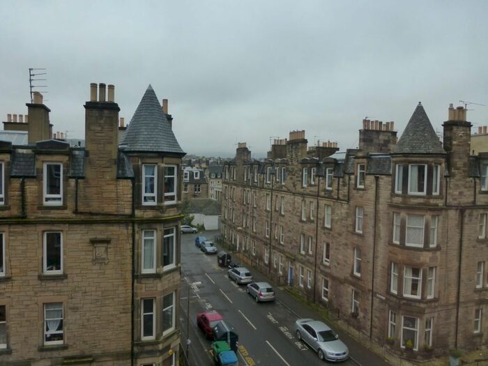 2 Bedroom Flat To Rent In Millar Crescent, Morningside, Edinburgh, EH10