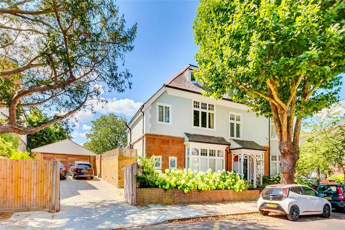 6 Bedroom Detached House To Rent In Sheen Gate Gardens, London, SW14