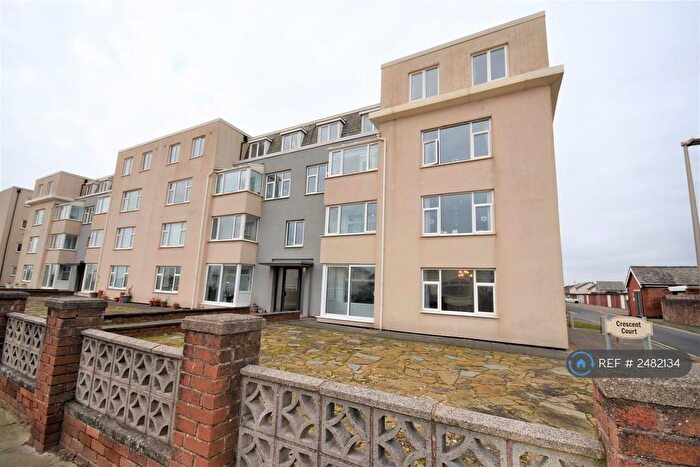 2 Bedroom Flat To Rent In Crescent Court, Blackpool, FY4