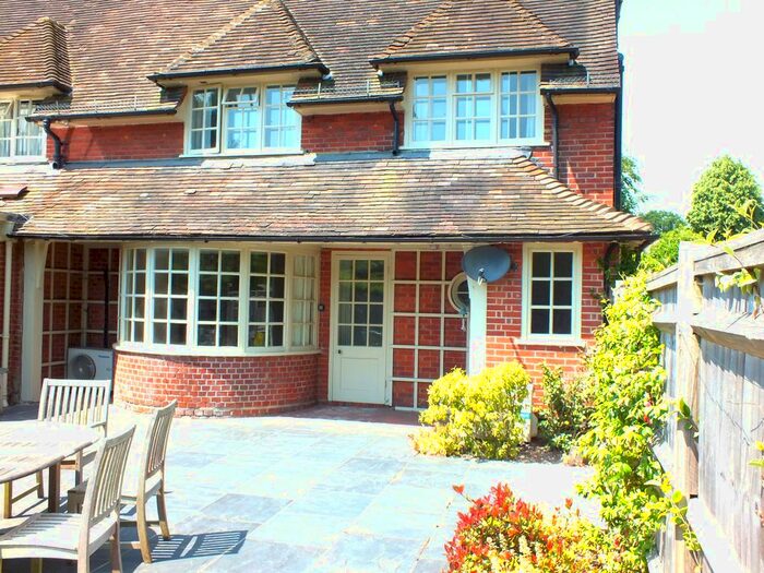 4 Bedroom Semi-Detached House To Rent In Leigh Hill Road, Cobham, KT11