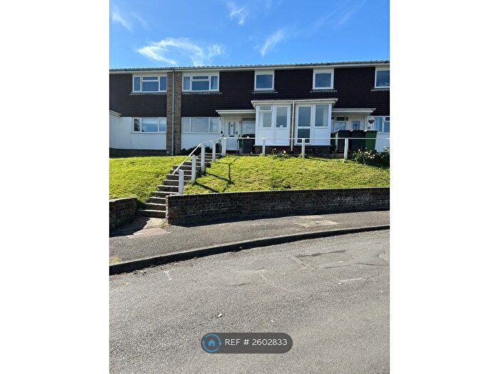 2 Bedroom Maisonette To Rent In Senlac Way, St Leonards-On-Sea, TN37