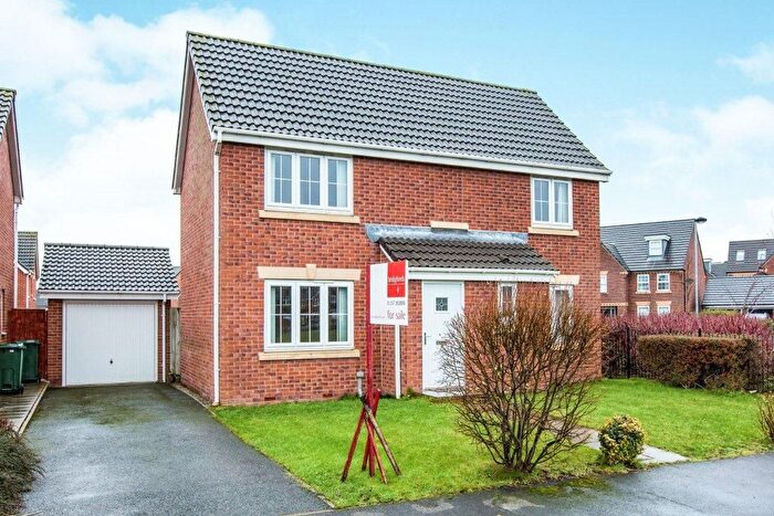 4 Bedroom Detached House To Rent In Maltby Square, Chorley, PR7