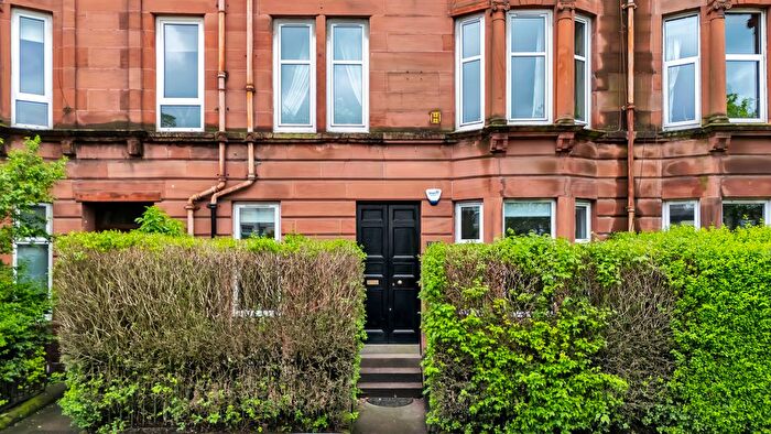 2 Bedroom Flat For Sale In Main Door, Dumbarton Road, Scotstoun, G14