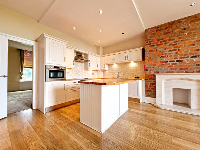 2 Bedroom Apartment For Sale In West Cliff, Preston City Centre, Lancashire, PR1