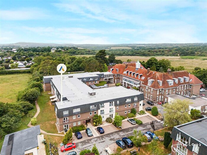 2 Bedroom Apartment For Sale In Clyne Common, Willow Court, SA3