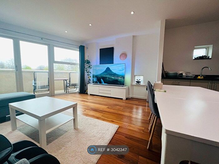 2 Bedroom Flat To Rent In Grahame Park Way, London, NW9