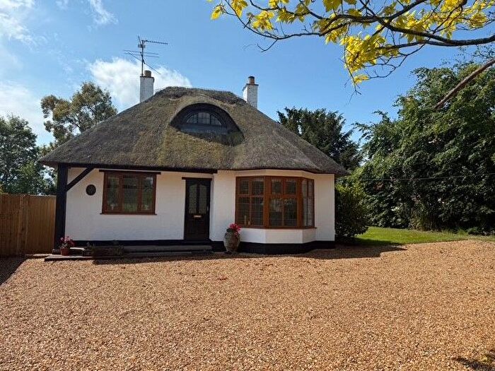 3 Bedroom Property For Sale In Swallow Hill, Thurlby, Bourne, PE10