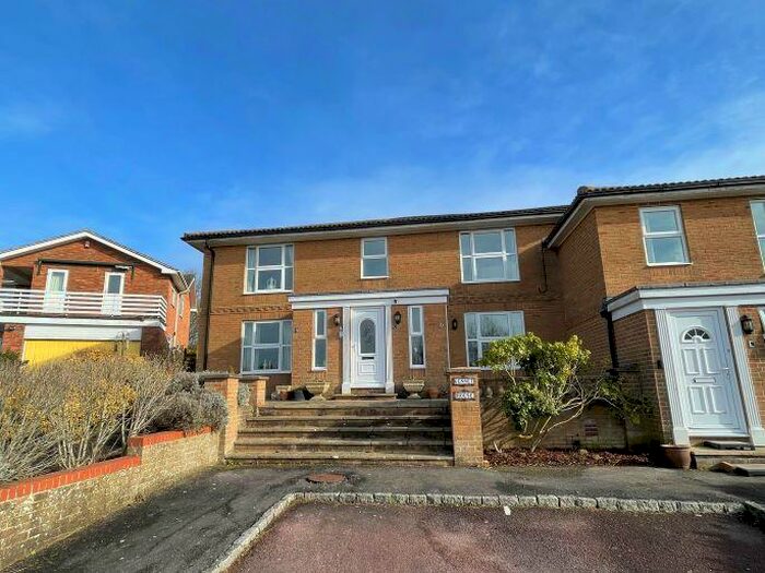 2 Bedroom Apartment To Rent In Tithe Barn Crescent, Swindon, Wiltshire, SN1