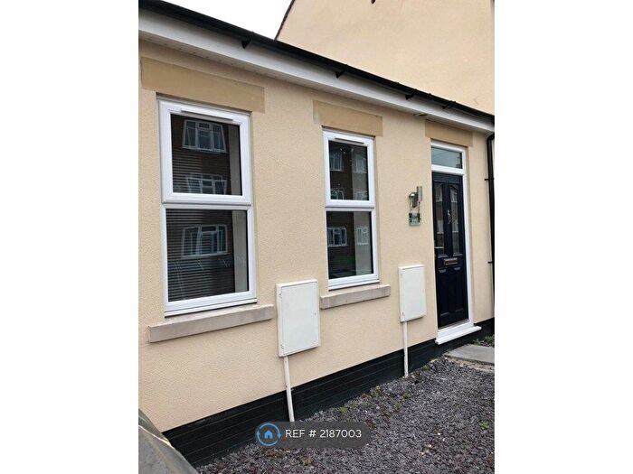 1 Bedroom Flat To Rent In New Street, Stafford, ST16