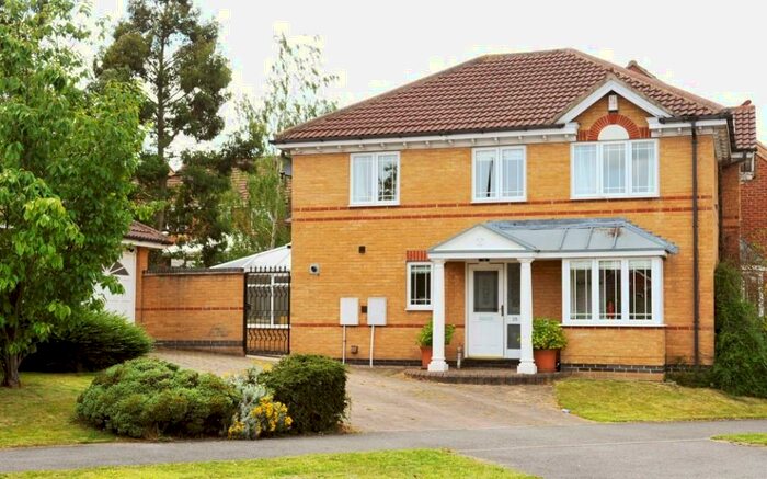 4 Bedroom Detached House To Rent In Trefoil Drive, Harrogate, HG3