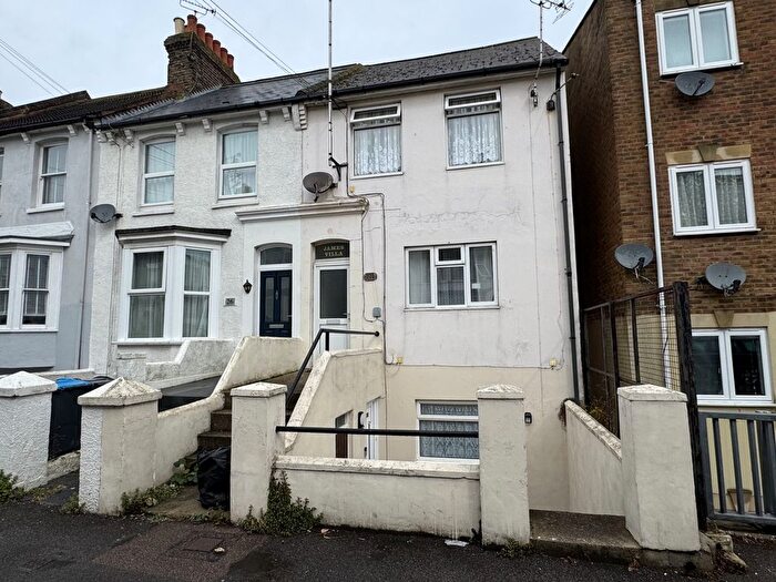 2 Bedroom Flat To Rent In Cannonbury Road, Ramsgate, CT11