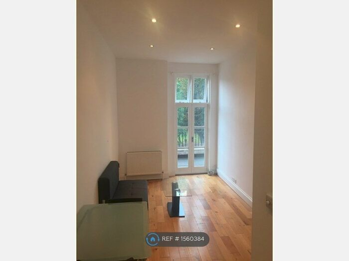 1 Bedroom Flat To Rent In Brixton Hill, London, SW2