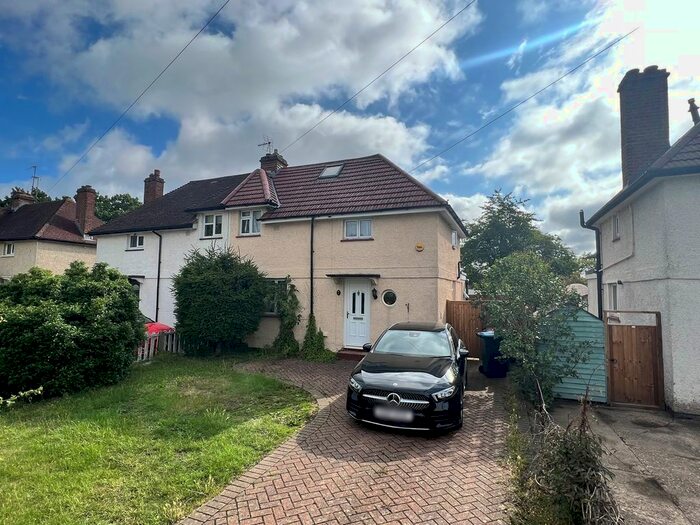 3 Bedroom Semi-Detached House To Rent In Maran Avenue, Welwyn, AL6