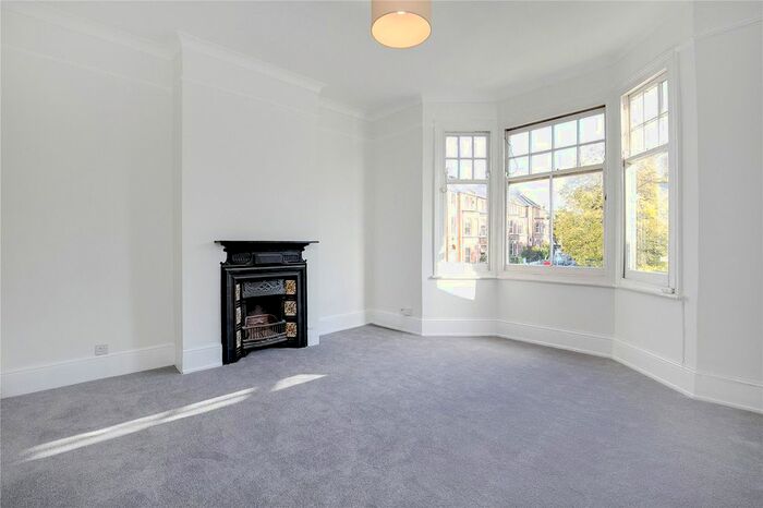2 Bedroom Flat To Rent In St. Ann's Hill, London, SW18