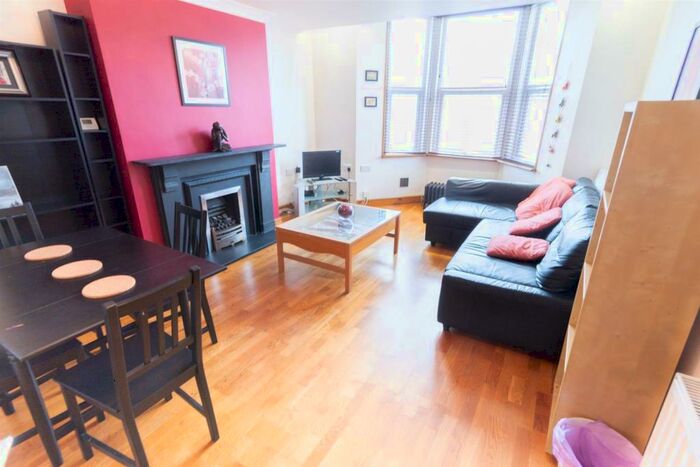 4 Bedroom Maisonette To Rent In Greystoke Avenue, Sandyford, NE2