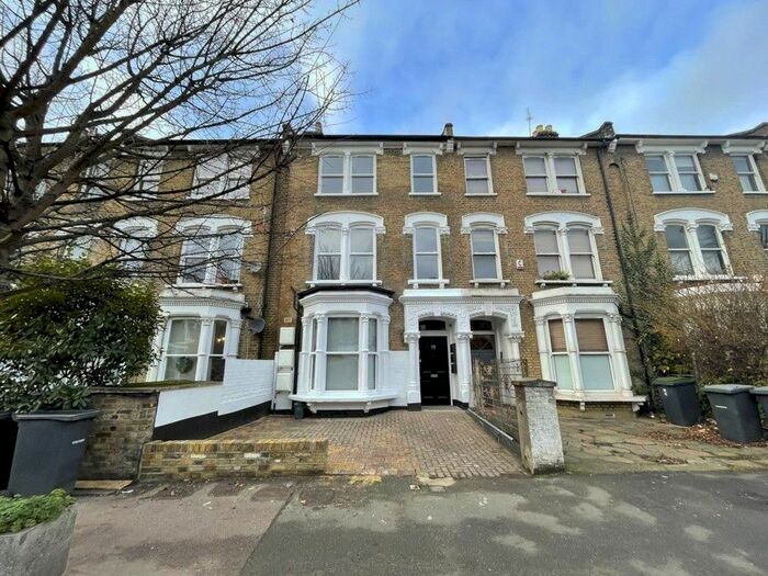 2 Bedroom Flat To Rent In Upper Tollington Park, London, N4