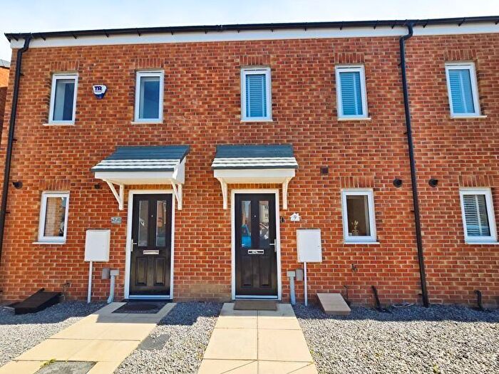 3 Bedroom Town House To Rent In Laceby Gardens, St Nicholas Manor, Cramlington, NE23