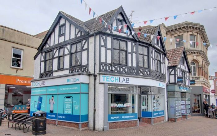 1 Bedroom Flat To Rent In Fore Street, Trowbridge, BA14