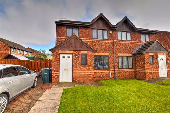 3 Bedroom Semi-Detached House To Rent In Herrick Street Westerhope, NE5