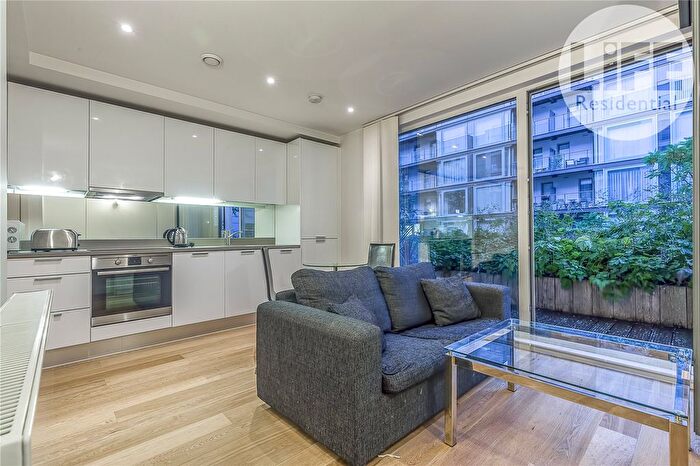 Studio To Rent In Station Approach, Hayes, UB3