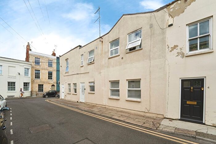 4 Bedroom Flat For Sale In Portland Place, Cheltenham, Gloucestershire, GL52